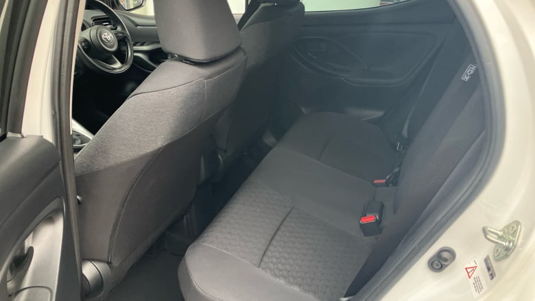 Toyota Yaris 1.5 Hybrid Design 5dr CVT Hybrid Hatchback